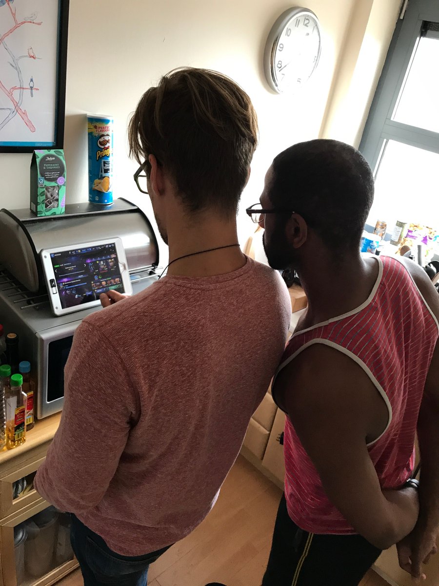 fruityandtweet's tweet photo. In some rare downtime, Bastion teaches Fin how to play Marvel games on his iPad! #SideBySide #Gaymers #FatT #EdFringe #GB2017 @Gildedballoon https://t.co/vO5Aj5mhvE
