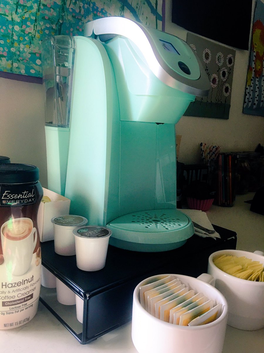 liz_polania's tweet photo. "Molly" is my new ❤️
#keurig #oasis #CoffeeAddict https://t.co/jOKxbOvPD9