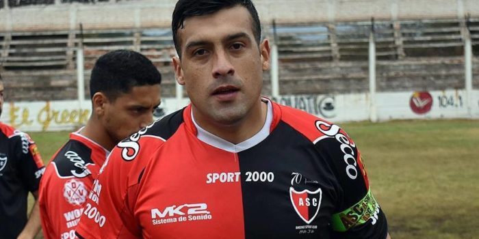 IntergolOK's tweet photo. Hugo Villalba dejó Andino para irse a Villa Mitre  #FederalA 
https://t.co/n0Ybea9mci https://t.co/HW3jzbKBan