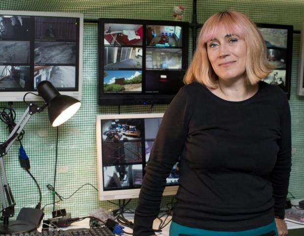 BowArts's tweet image. Several shows coming up but @nyethompson found time to speak with us about her practice, building a career &amp;amp; more ow.ly/TBs330epVWz