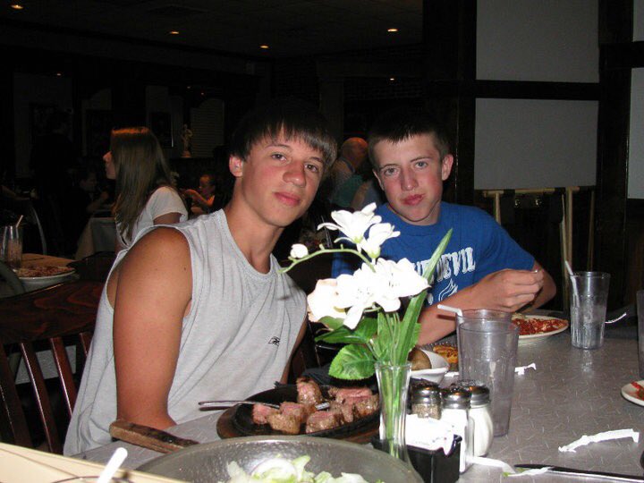 Happy Kobe Bryant (post number change) Birthday to my cousin who used to have mad flow 