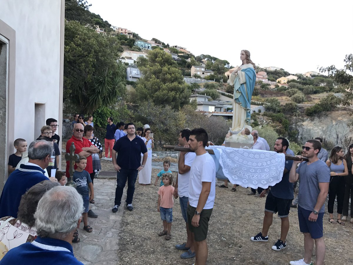 MarleneSavelli's tweet image. #santamaria #casevecchie #e ville di pietrabugnu