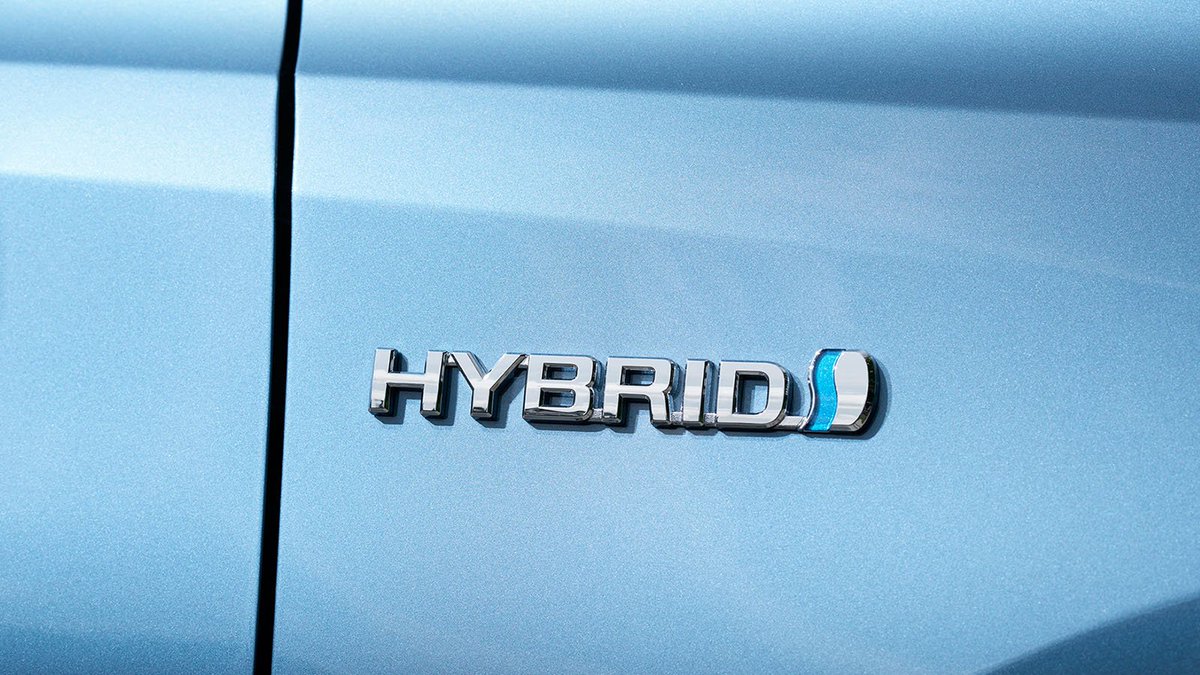 euskoauto's tweet photo. Combustible y mantenimiento, las dos claves para el ahorro que marcan la diferencia.  ➡ https://t.co/xHfqRvSHzK 2ux3BKJ #Toyota #EuskoAuto https://t.co/QLpuzFcwtj