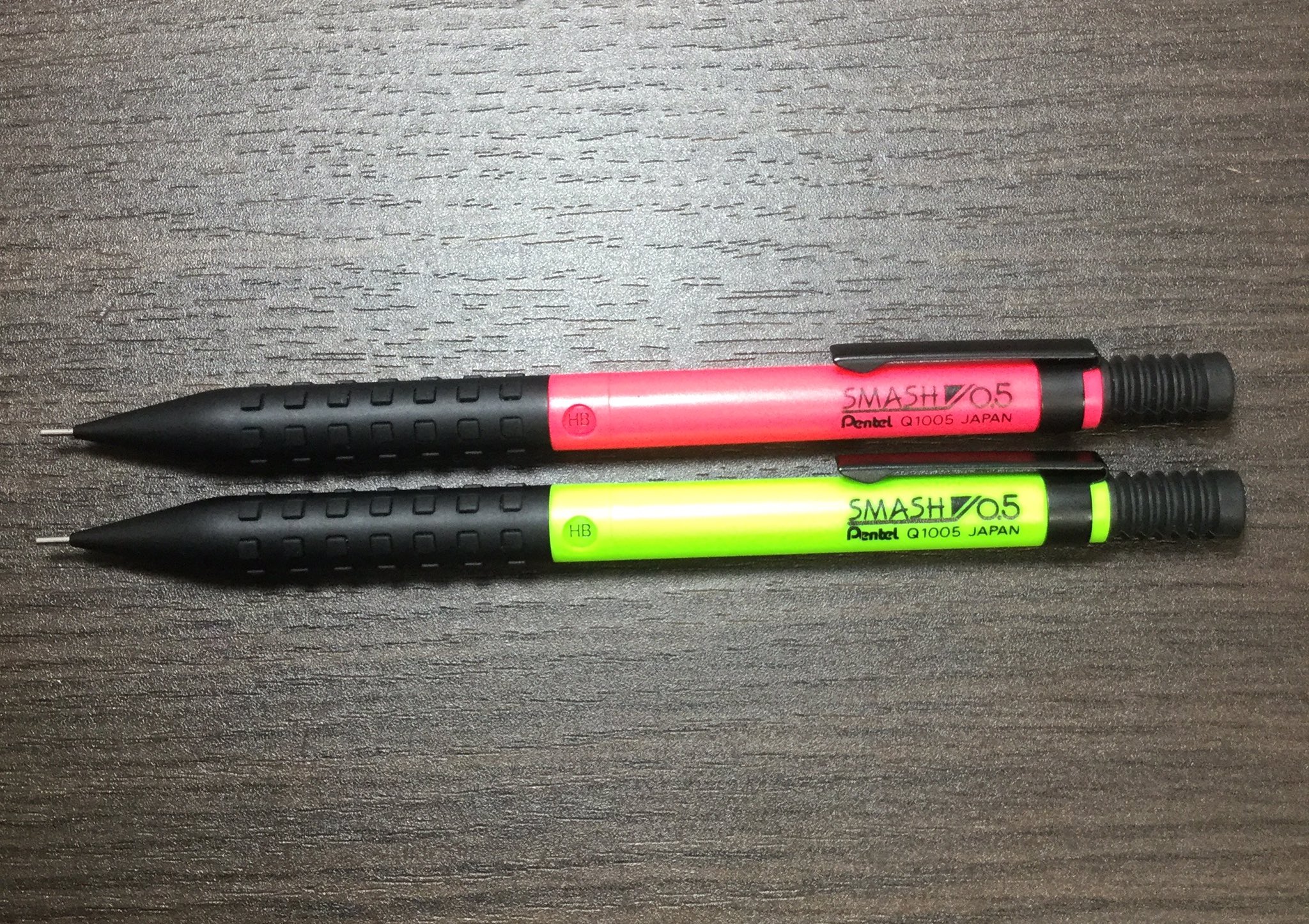 スマッシュ アピタ限定 蛍光ピンク