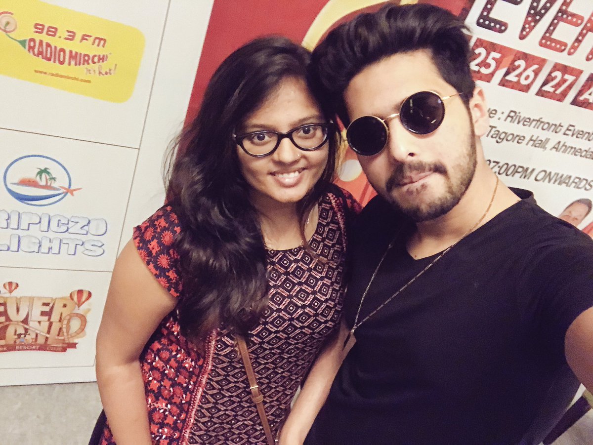 anshumijain22's tweet photo. @ArmaanMalik22 ye meri life ka abse acha din tha i love u armaan #Selfiewinner #EverlandPark https://t.co/dzdsyVBk1n