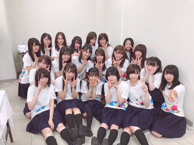 tsuji_keyaki's tweet photo. 本日欅垢作りました!!
鈴本美愉が１番やけど箱推しです！
全ツ神戸2日目参戦しました😎
#欅坂好きな人と繋がりたい 
#鈴本美愉
#鈴本美愉好きな人RT 
#渡邉理佐 
#今泉佑唯 
#小林由依 
#長濱ねる
#守屋茜
#RTした人全員フォローする 
#欅坂 https://t.co/opyUElrPbH