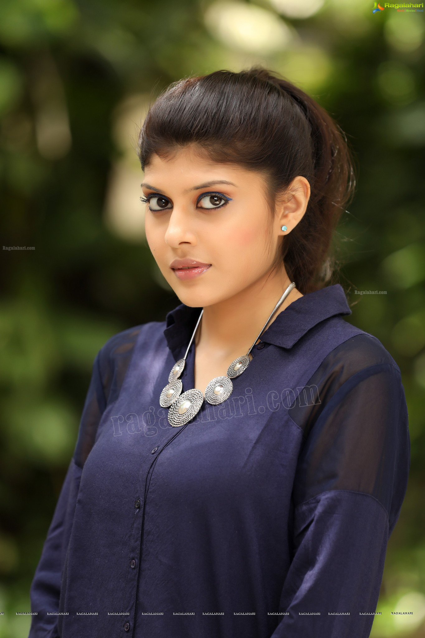 Ragalahari on Twitter: "Greeshma Nethrikaa Ragalahari Exclusive Photo Shoot - https://t.co/zSPvsVg6Ku https://t.co/epH5EZ1Ovx" / Twitter