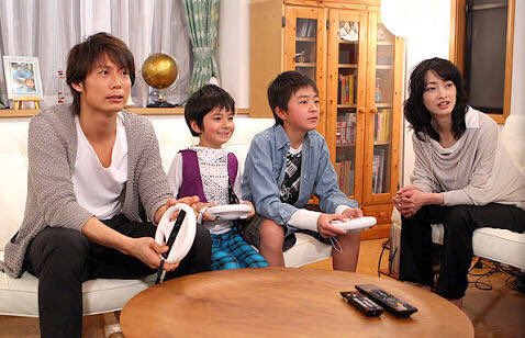 佳凜 コードブルー コードブルーではあんまり絡みないんだけど Season1で黒田先生の息子さん 健一くんを演じた今井悠貴 くんは 名前をなくした女神 でりょうさん コードブルー 三井環奈役 と親子役を演じてるということに気づいた りょう 母 沢田 佳凜 コードブルー コードブルーではあんまり絡みないんだけど Season1で黒田先生の息子さん 健一くんを演じた今井悠貴 くんは 名前をなくした女神 でりょうさん コードブルー 三井環奈役 と親子役を演じてるということに気づいた りょう 母 沢田