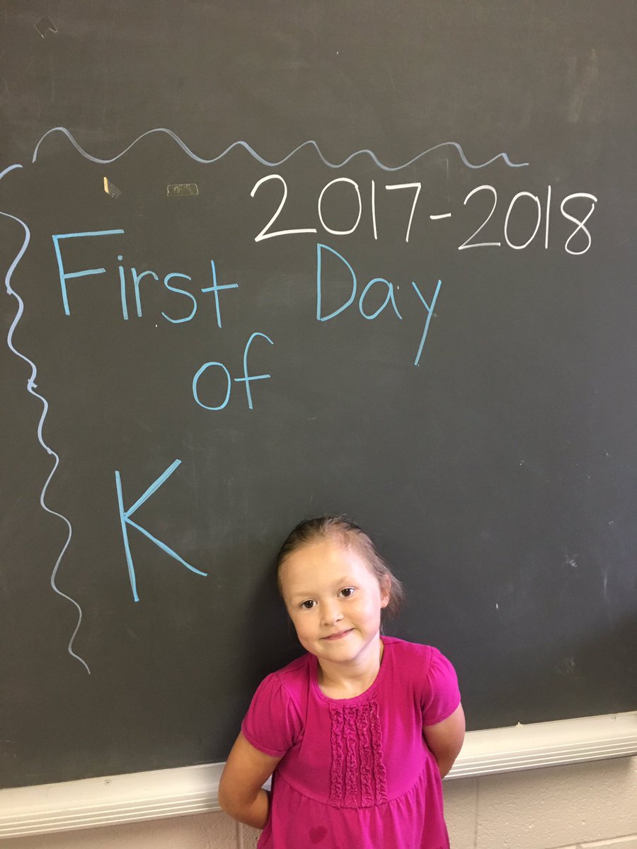 MrsJeffreys108's tweet photo. We are having the best 1st week! Here's just a few of our new cute faces!! More to come. #TaraO https://t.co/X6wbR413SW
