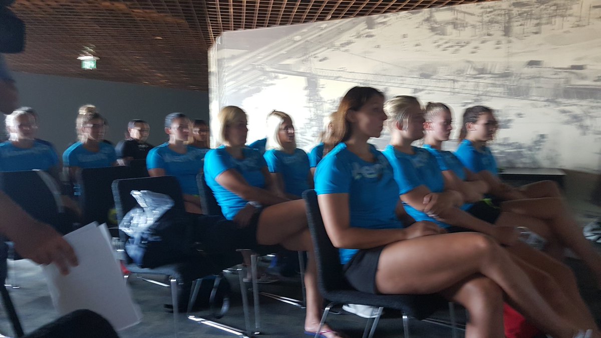 LuiggiGrcman's tweet photo. .@KrimMercator pred novo sezono. #SLOhandball https://t.co/qSoKJTfCJB