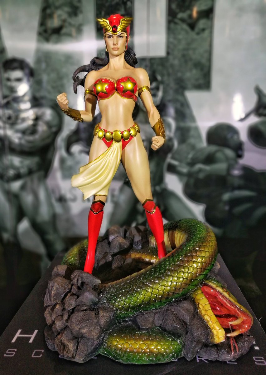 fetchingjam's tweet photo. Halimaw Sculptures ft. our komiks icons: Valentina, Darna, Captain Barbell & Lastikman. (so awesome π) #HistoryCon2017 #HistoryConPH https://t.co/eQl5mB3Gim