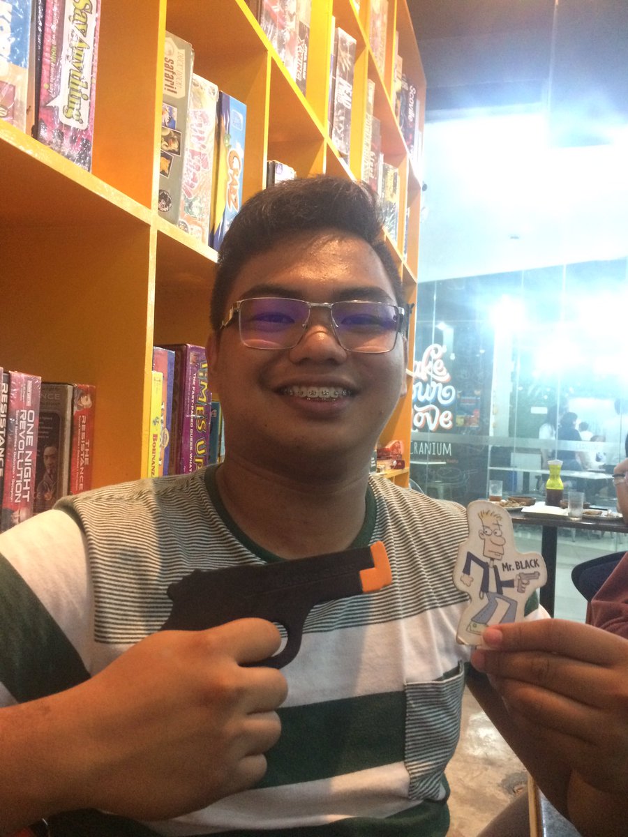 queencessglzl's tweet photo. Hi po kay #MrBlack #Boy7-11 #BoyTumaeSaCrNgGirls crush po kita HAHAHHAHAHA 🙈💖 @JGSocnaber https://t.co/LnSp7lvUWM