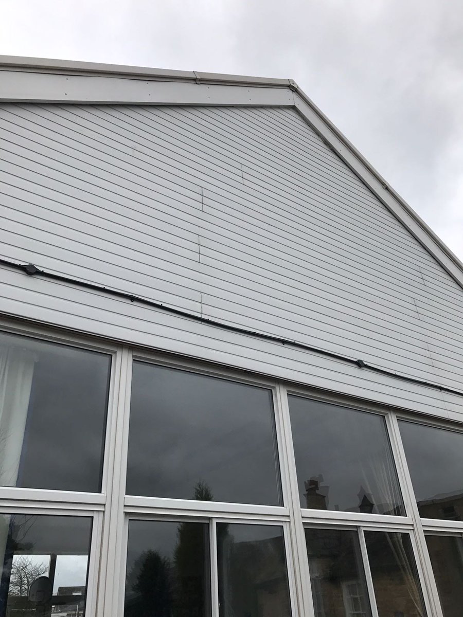 ascent_cleaning's tweet photo. What a fantastic cladding cleaning job done by our team on a School. Well done guys - looks so much better! https://t.co/Xk8R9yBWhQ