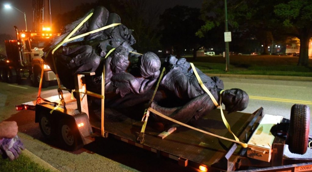 justin_fenton's tweet photo. Baltimore's Confederate Women's Monument among statues removed overnight, pic by @fotoj. Story: https://t.co/bwxgAU5ObS https://t.co/0mN1iTXptn