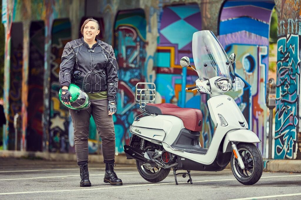 ScooterFile's tweet image. Review: 2018 Kymco Like 150i ABS, The Manic Pixie Dream Scoot scooterfile.com/scooter-review…