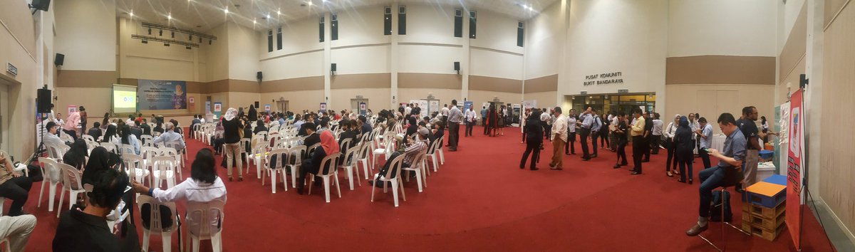 URekaMY's tweet photo. Happening now!! TN50 Dialogue:Aspirasi Generasi Inovasi with YB Dato' Sri Hajah Nancy Shukri #TN50 #InnovationMY https://t.co/31e66s4q6F