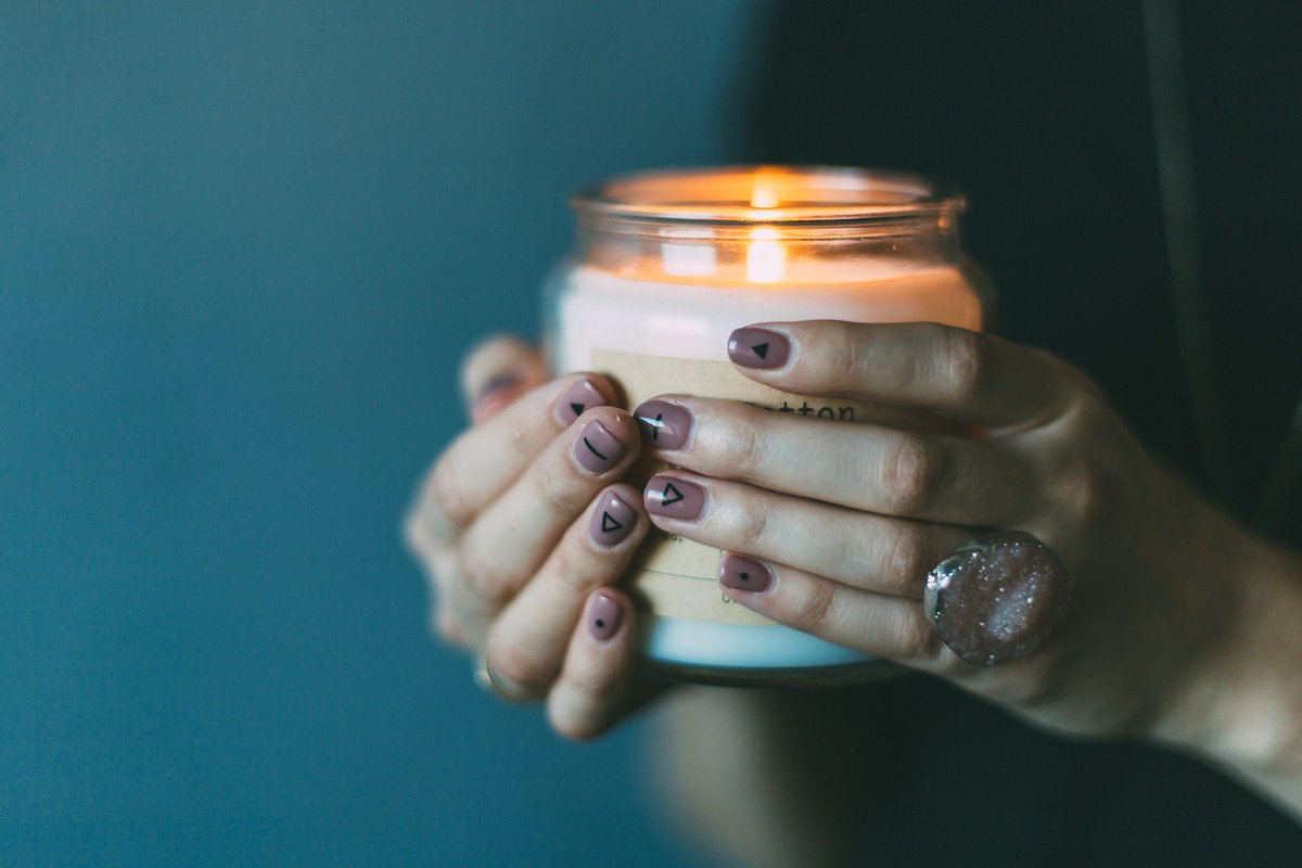 HyggeGoals's tweet photo. We want to light all of our candles right now!

#candles #cozy #AutumnIsComing https://t.co/98qDQps45f
