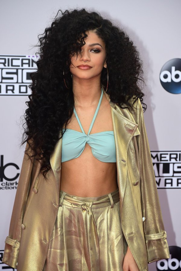 coconutdaya's tweet photo. Zendaya is too precious for this world. Protect her at all coasts. https://t.co/fhpyV9JQY9
