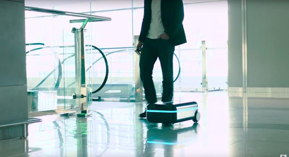 Mindspot's tweet image. This Smart Suitcase Is Able To Follow You Around The Airport   bit.ly/2uOxntL  #tech #tobotics #smartsuitcase #GPS