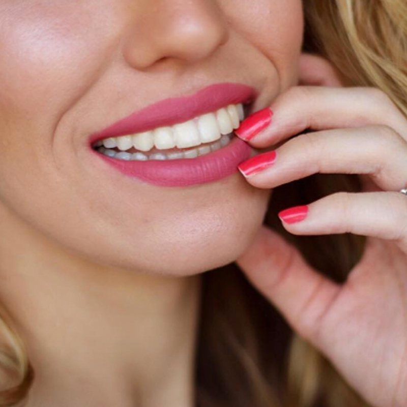 ¡Fans de nuestro Velvet súper ventas Nude-ist! ¡A @bmbloggers le queda espectacular!