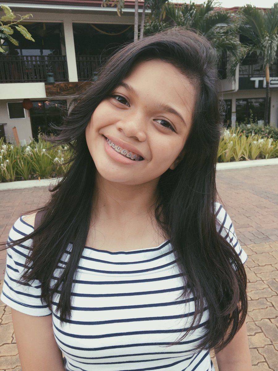 wjhvisuals's tweet image. what if he stares at you everytime you look away?

#CaratSelcaDay
#17caratselcaday