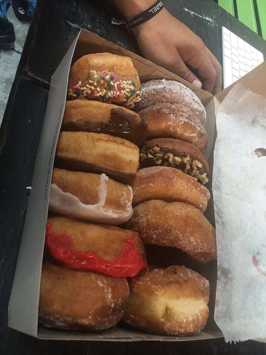 amaworsham's tweet photo. Welcome to @cityofedinburg @ShipleyDonuts #openingday #5am #supportinngsmallbusinesses #cfgv #sorryiwaslatecoach #somedonutsareworthit https://t.co/T5biEYJvAC
