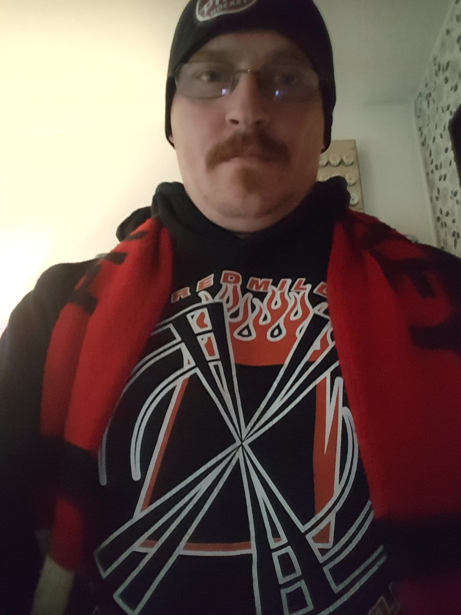 MichaelHgglund's tweet photo. Nu redo för match #phcivårthjärta #norrbottensstolthet https://t.co/jDkLjKliaL