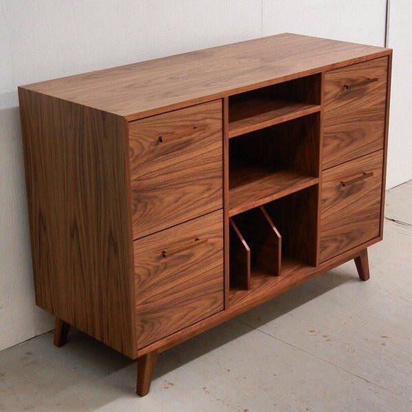bricolajeMdm's tweet photo. Tras un puente fantástico volvemos a la carga, fabricamos un mueble en cerezo sobre Dm de @FabricadosReyna para albergar equipo #higend https://t.co/GK2HOFArgY