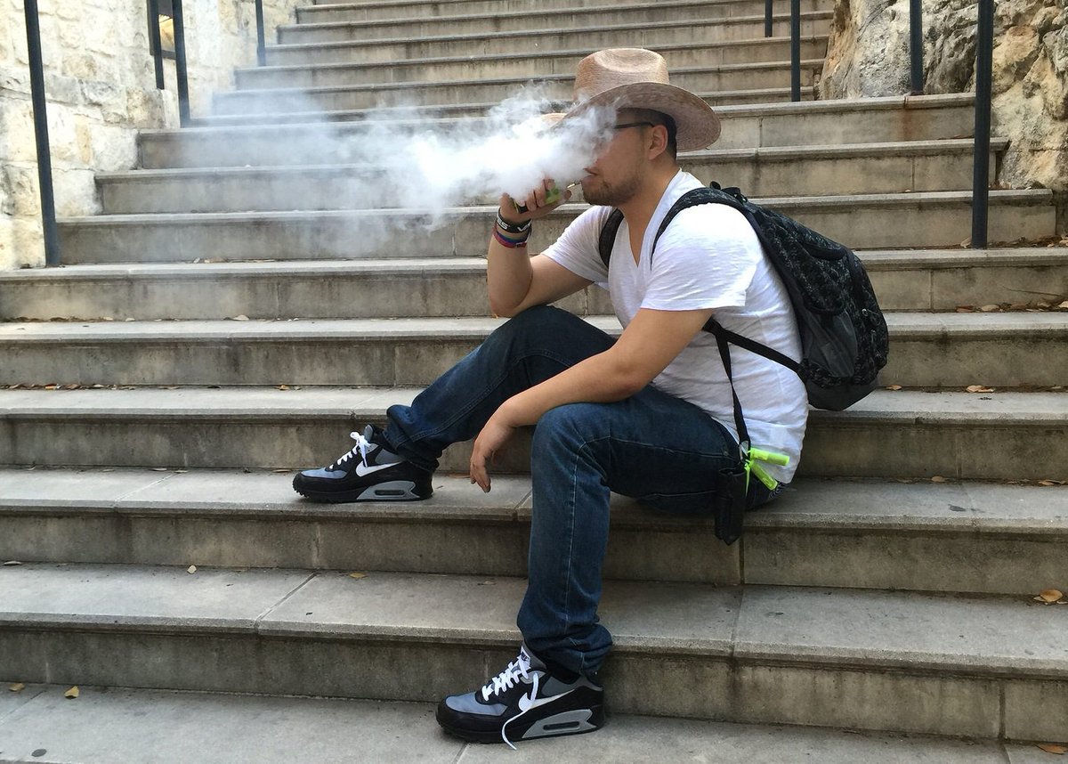 RastaVapors's tweet image. Fagerström Test shows #vaping is less addictive than nicotine gum, say scientists 
ow.ly/zfo230eqOfA
#vapestudy #eliquid #ejuice #vape