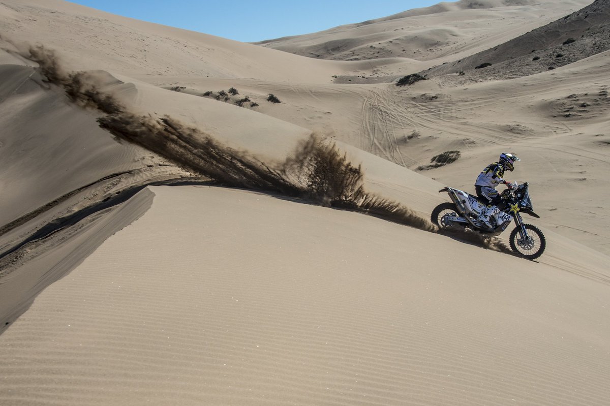 jfnovion's tweet photo. A pesar de que @pelarenet sufrió una caída en la 2da etapa @quintanilla102 sigue puntero!! #AtacamaRally #MundoRally https://t.co/xpumz2vpUX