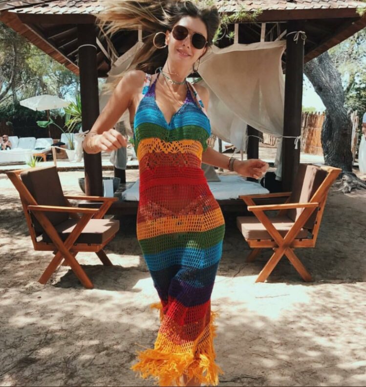 Şeyma Subaşı'nın kıyafeti hayatımdan daha renkli