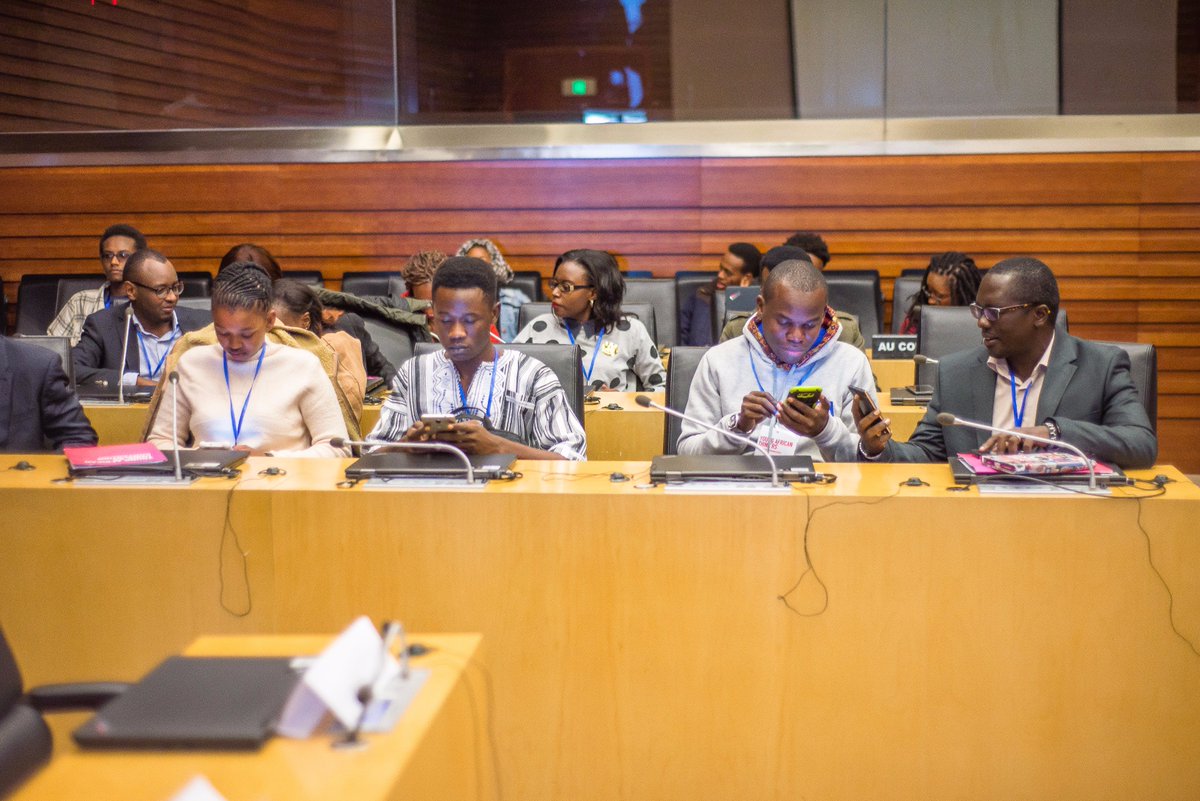 PetriderPaul's tweet photo. As Young people we need to Think African for an Intergrated prosperous @_AfricanUnion  #DGTrends Think'rs Convetion 2017 #YATC2K17 https://t.co/VfadKDXpWd