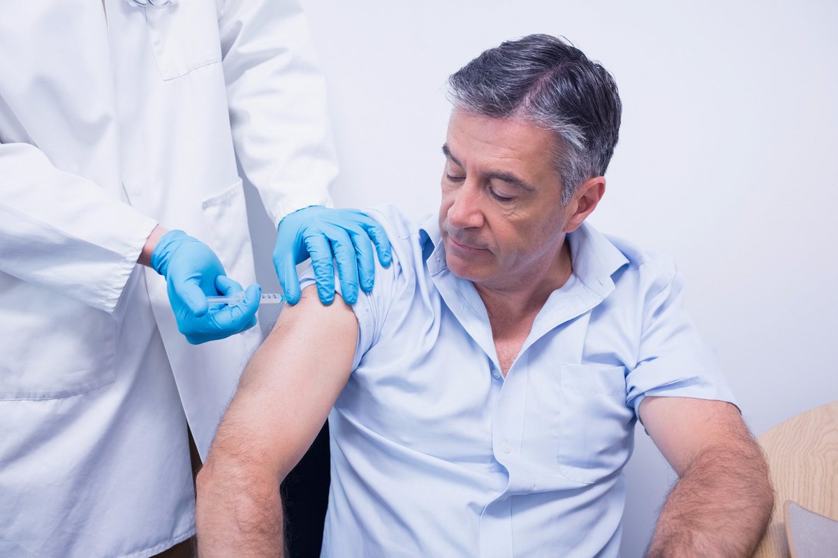SimplyWellinc's tweet photo. Remember this National Immunization Awareness Month, #immunizations are NOT just for children. https://t.co/tHmdpvlkxF #wellnesswednesday https://t.co/aDZMHlkqIp