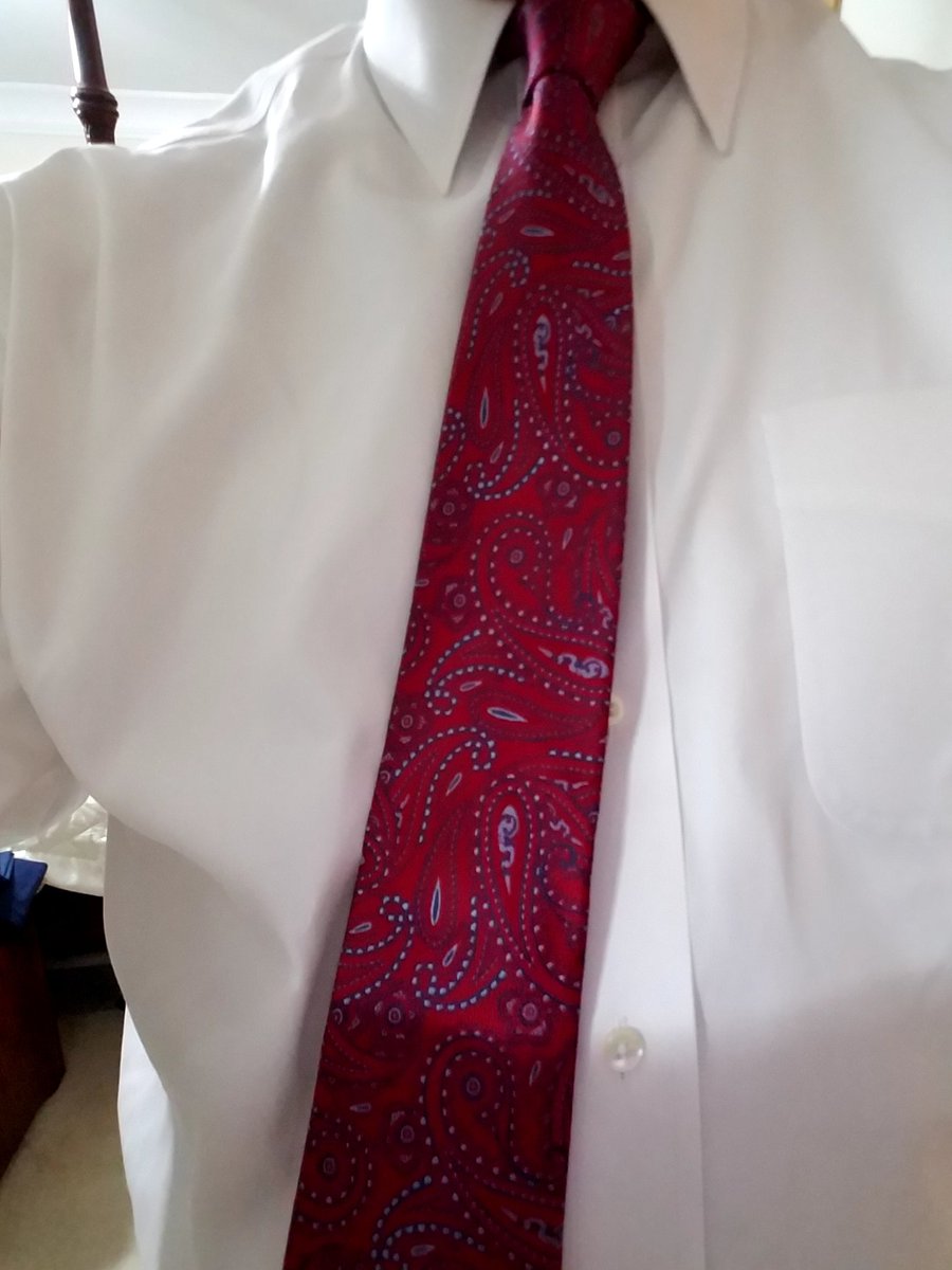 TonySandersSupt's tweet image. Red socks.  Red tie. #NoRedNumbers #GetItDoneSB1