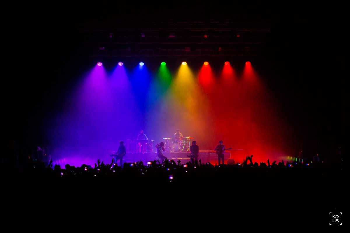 hey_rocket's tweet image. Phoenix : Live in Manila | Aug 15, 2017

@wearephoenix | Photographed in collab with @karposmm ⚡️ More soon @ karendelafuente.com 🚀