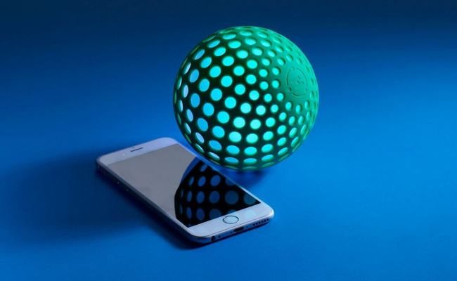 madebymany's tweet image. #Hackaball is a breakout product for the #IoT: find out how we did it here. buff.ly/2vzZhMQ