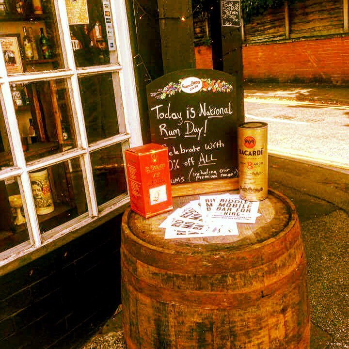 DrinksEnthusist tweet media