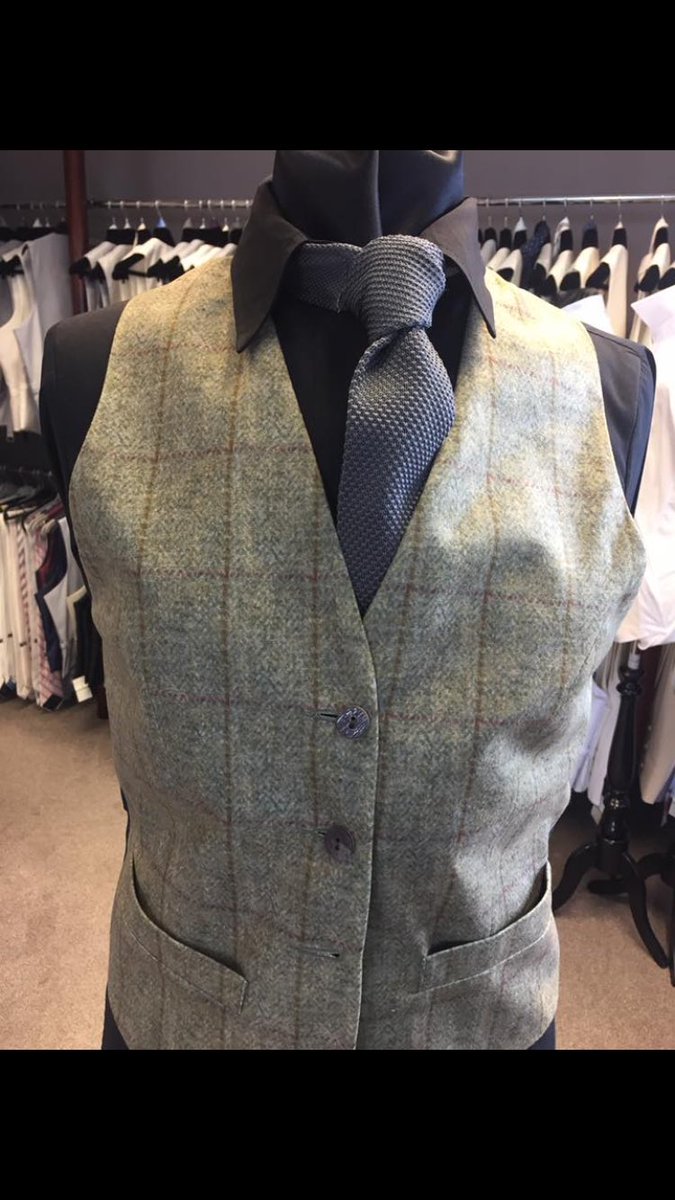 Looking for a job? Send us your CV both full and part time positions available.facebook.com/Vicolodelvino/…