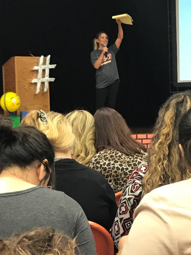 brclineb's tweet photo. #netx17 https://t.co/g0cDMABLSE