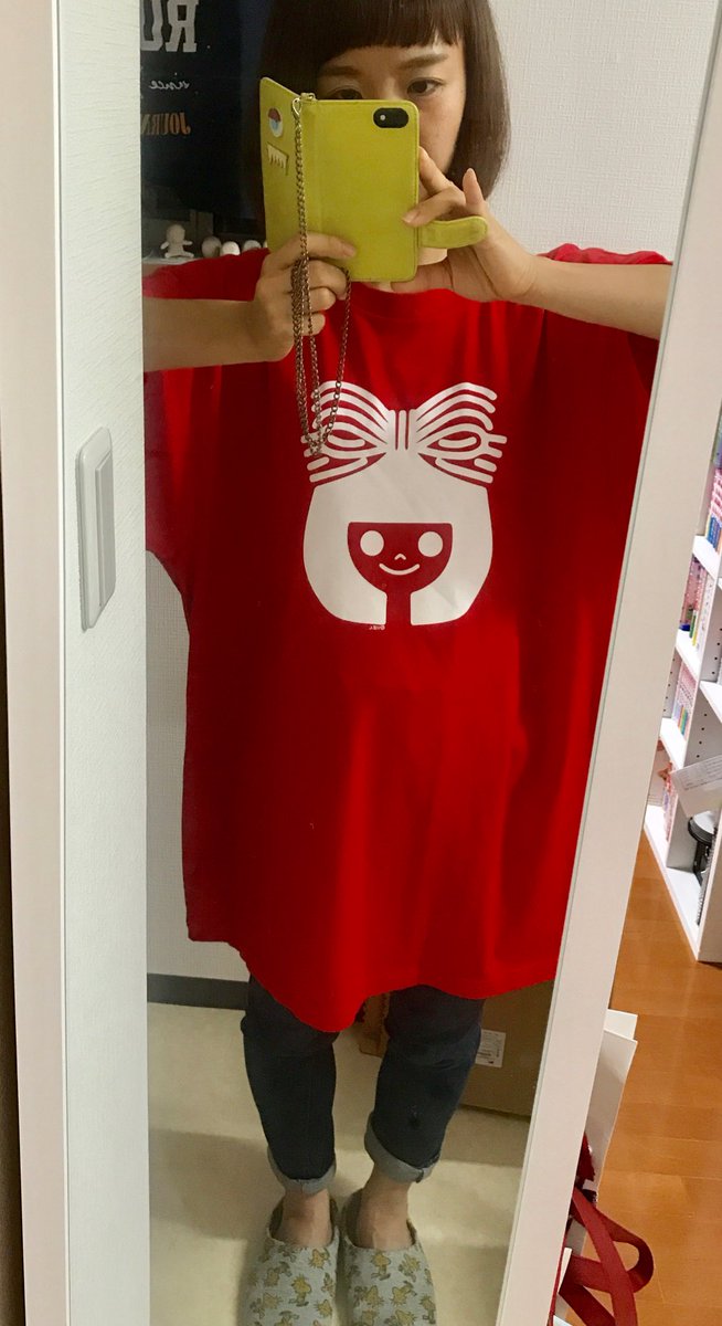 中村涼子 on Twitter: "昨日ノラに聞きお店にダッシュ！ ヴィレッジヴァンガード限定、 集英社りぼんちゃんTシャツ！ サイズがMか