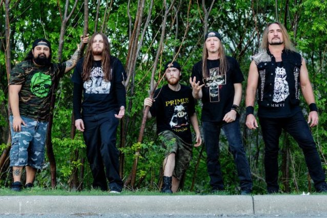 WARBEAST Releases 'Hitchhiker' 18-Minute Horror Movie blabbermouth.net/news/warbeast-… https://t.co/loBlvckwIQ