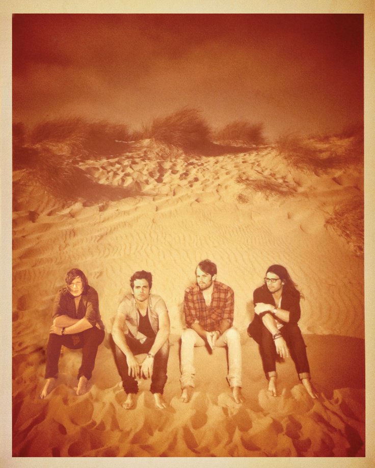 thejournalix's tweet photo. Beach Side - Kings Of Leon (Come Around Sundown - 2010) https://t.co/lH8ah2OWHi
#AlternativeSummer #playlist https://t.co/xvCcjivlrQ