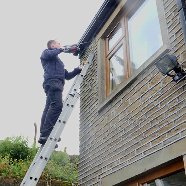 Looking for a #local #tradesperson to help refresh your #home? Find them quickly and easily in just a few clicks: tradesmenin.com