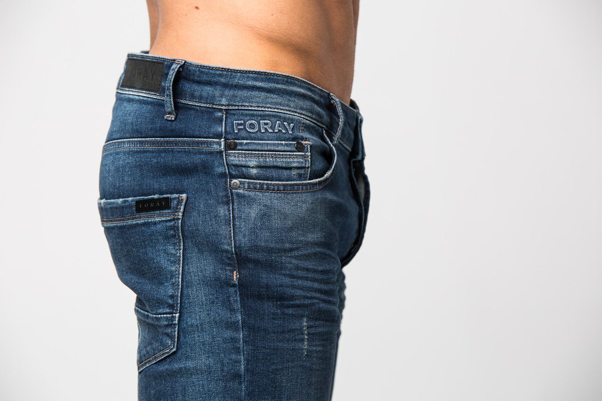 It's all in the detail // The HUNTER Jeans. ⠀
⠀
🔘 Slim fit rinse wash denim. 🔘 Foray Deboss. 🔘 Subtle distress. 

forayclothing.co.uk