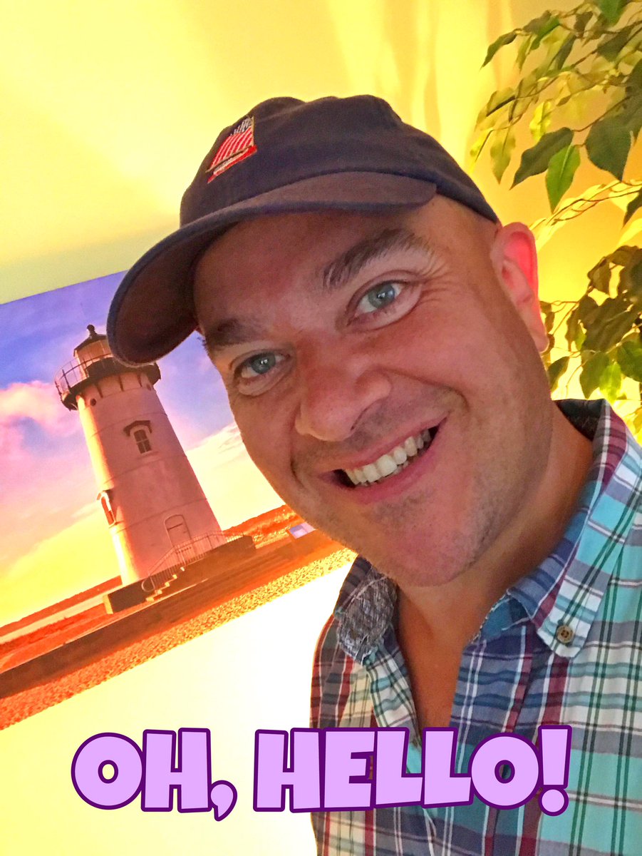 CrispinHaskins's tweet photo. My hat is #CatboatCharters, my shirt is #Slip77, and my shorts are #VineyardVines, it's how I roll. #MarthasVineyard #mvy #visitma https://t.co/IJKWnCewwx