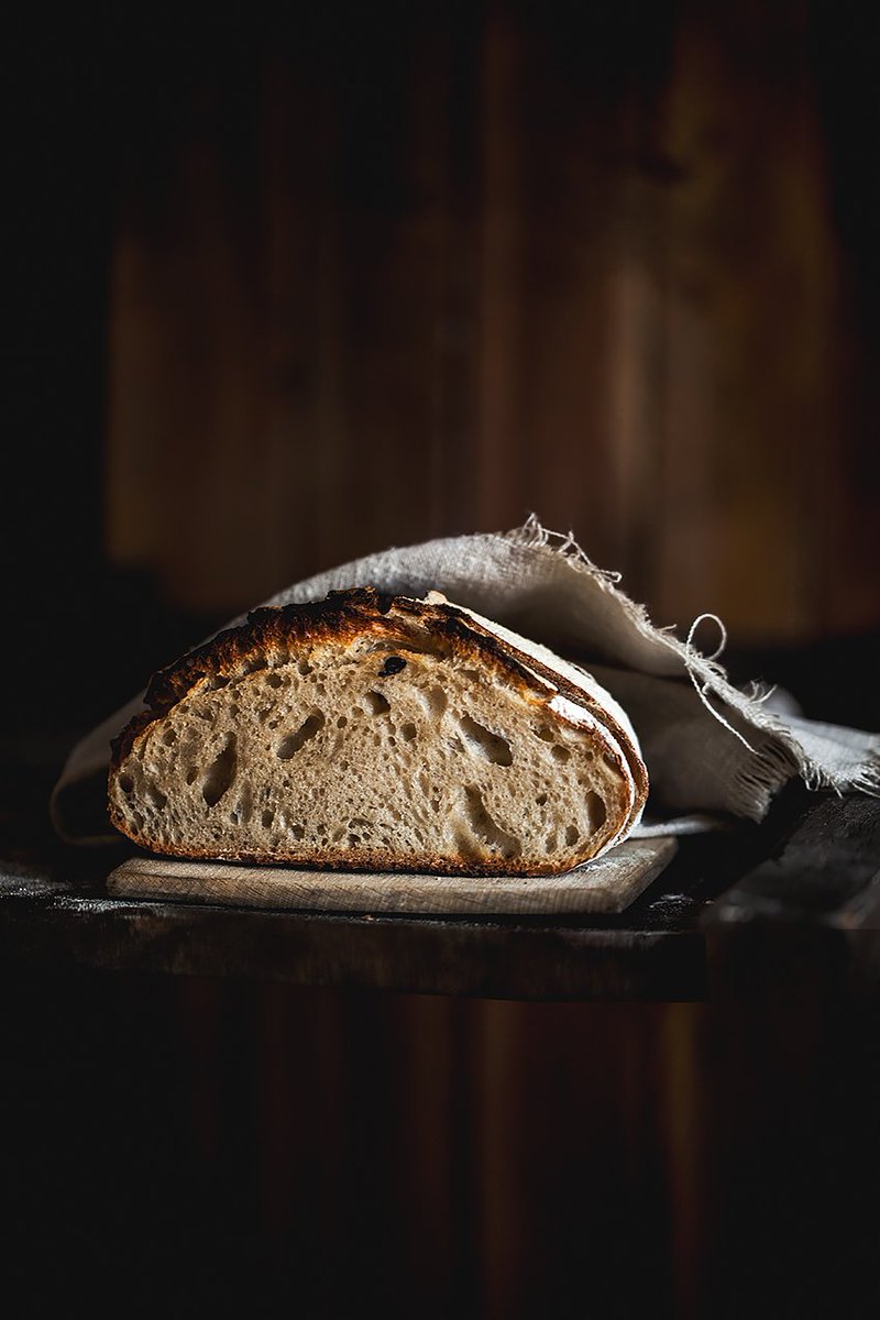 Une petite tartine de #pain 100% #levain ? Cuisson en cocotte et sans pétrissage ! goo.gl/vLWVHD #sourdough #homemade