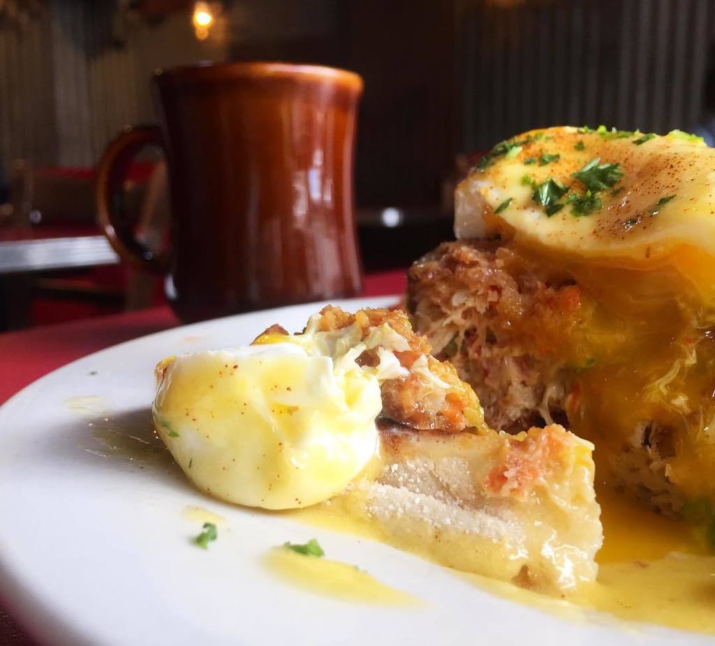 wheretoleila's tweet photo. 🦀🦀🦀
.
.
.
.
.
.
#hardknoxcafe #crabcakes #eggsbenny #eggsbenedict #sfeats #sfdiners #sfbreakfast #visitsf #explor… https://t.co/lT6wMdab02 https://t.co/adiIAbpt8R