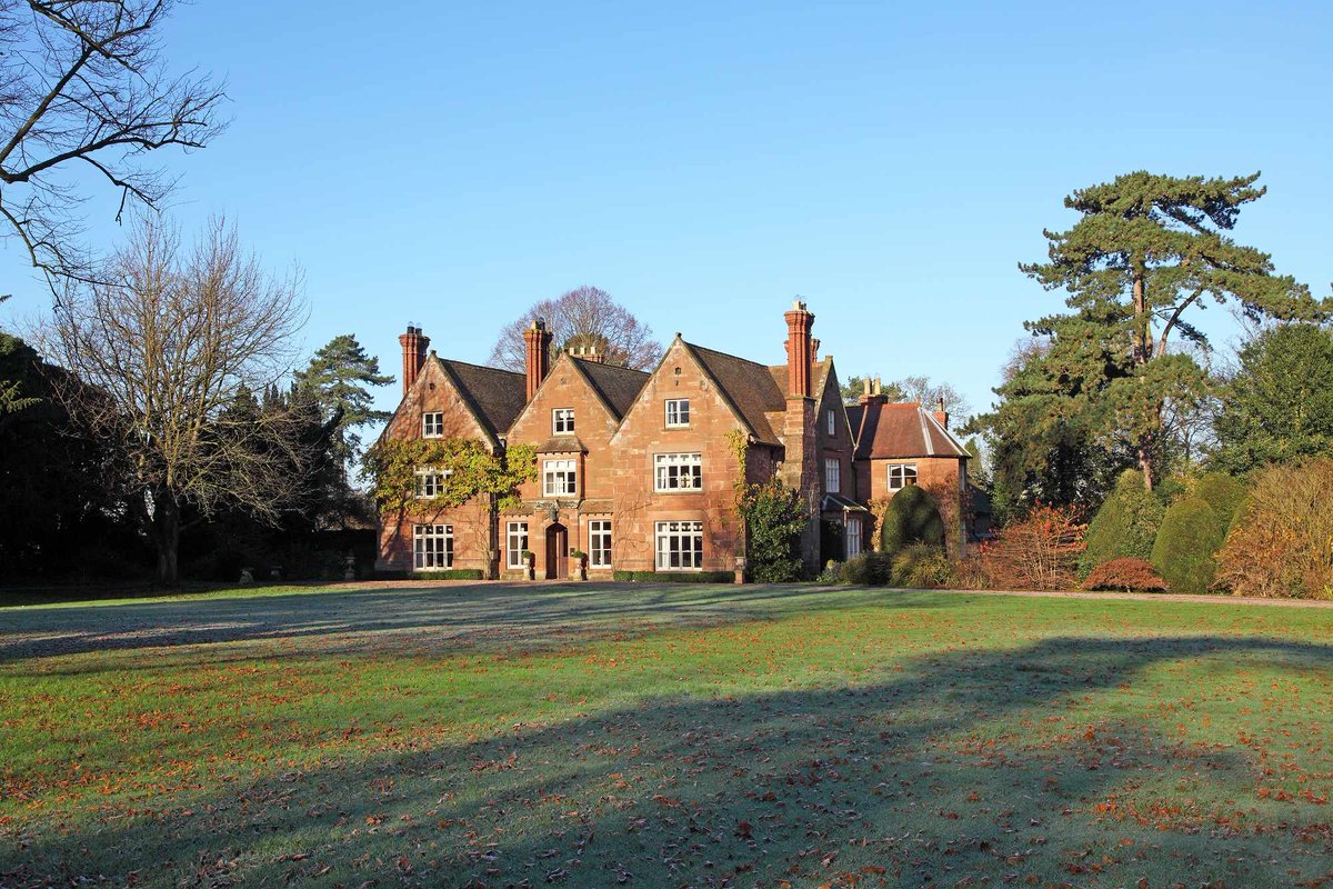 #MidlandsHour we work with buildings and premises of all shapes and sizes - see how we worked with Meeson Hall here- ow.ly/OYcw30ekTK0