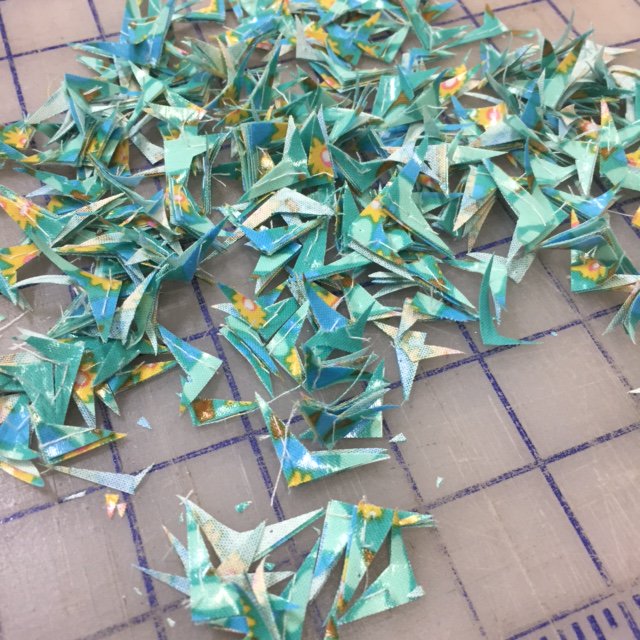 spooltown's tweet photo. 1000 fabric cranes. #prettyworktrash https://t.co/wLQKgFJCNU