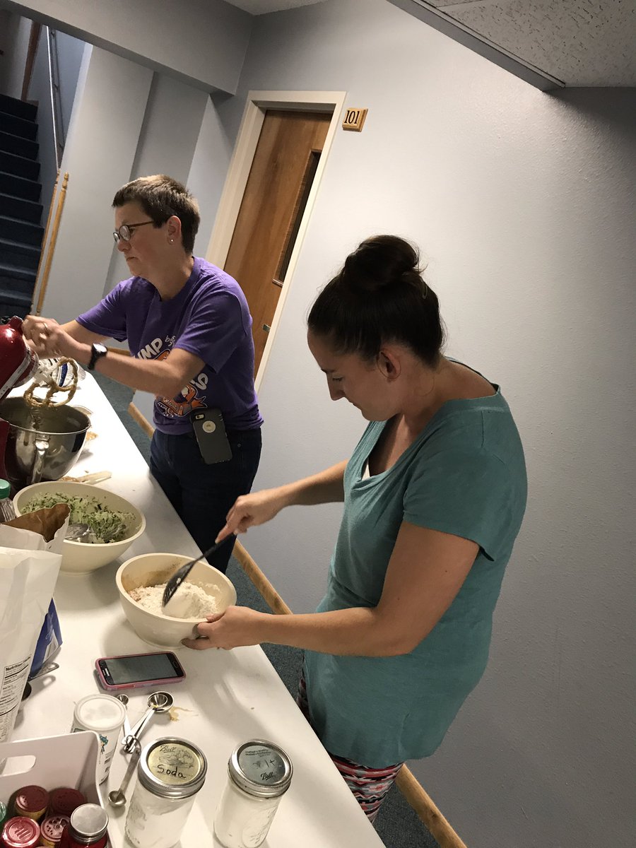 bethanyalliance's tweet photo. Day 2 of #LoveWeek2017. A blessing 2 see people #bethechurch. Share your experiences by using #LoveWeek2017. #bethanyalliance #serve2share https://t.co/gzKeC3Di0E